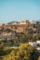 Obraz premium Anafiotika is part of old historical neighborhood Plaka on northern-east side of the Acropolis hill, Athens