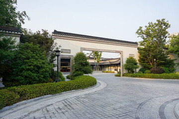 Fototapeta premium The entrance to the luxury villa district of the Chinese city