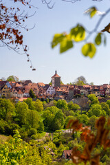 Panoramablick über die bunte und historische mittelalterliche Stadt Rothenburg ob der Tauber. Mit...