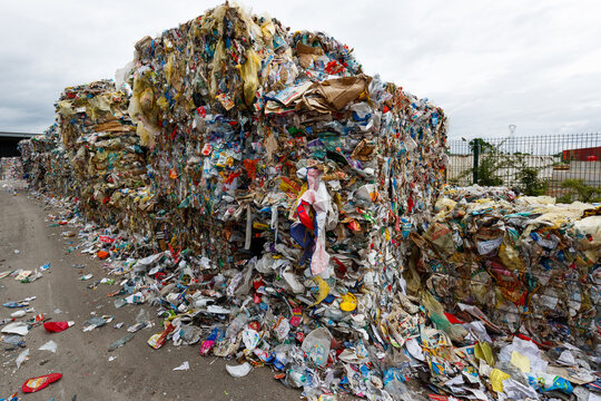 Trie de d&eacute;chets et ordures m&eacute;nag&egrave;res