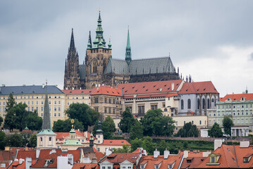 Obraz premium Cityscape view of Prague castle and Mala strana in Prague, capital of Czech republic