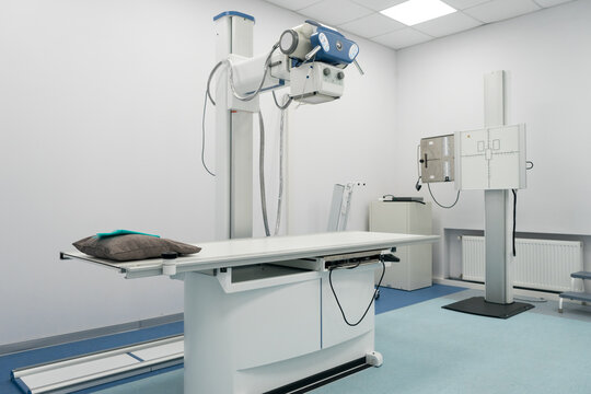 x-ray machine in modern clinic for disease diagnostic