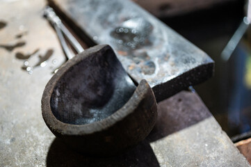 devices and tools for processing glass, scissors, clamps