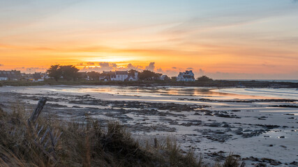 Coucher de soleil sur la plage de Pors Carn