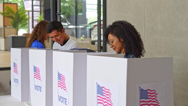 American voters of various backgrounds participating in the US election, showcasing the concept of choice in a democracy