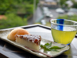 雨の季節のお茶の時間