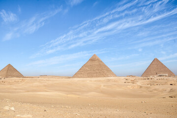 pyramids of giza