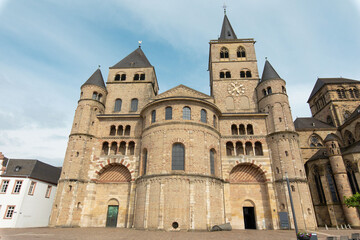 Fototapeta premium Cathedral of Saint Peter in Trier, Germany