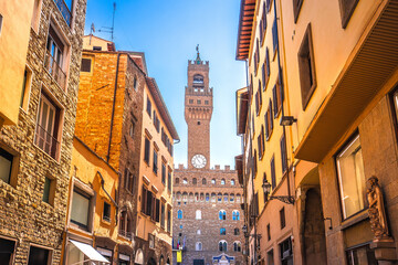 Florence street and Palazzo Vecchio view