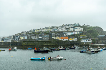 Spaziergang bei typischen englischen Regenwetter durch das kleine Fischerdorf Mevagissey - Cornwall...