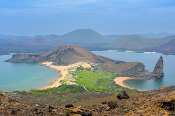 Paisaje volcánico de isla - Isla Bartolomé - Islas Galápagos - Ecuador