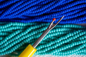 Bordados con Pedrería Fina: Arte y Elegancia en Cada Puntada para Decoración y Moda