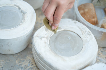 Creación de Piezas Únicas y Tradicionales en un Ambiente Creativo y Colaborativo