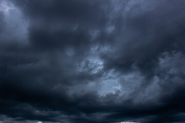 Obraz premium big clouds in sky before storm