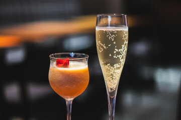 カクテルとシャンパン