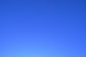 澄みきった青空