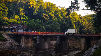 Fototapeta premium A bridge with white truck
