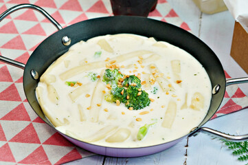 까르보나라 떡볶이를 확대한 모습