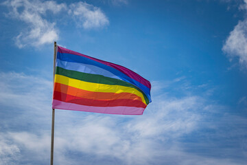 Bandera arcoiris del orgullo LGTBI+