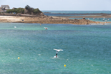 Activité sportive en bord de mer en Bretagne