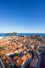 Ausblick auf die historische Altstadt von Dubrovnik in Kroatien, fotografiert von der Stadtmauer