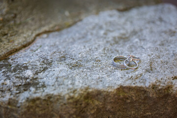 wedding rings 