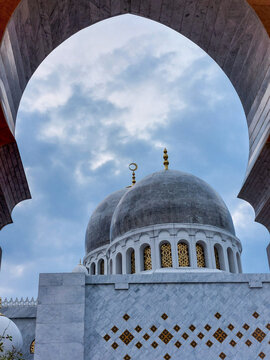 The Dome of Masjid Muhammad bin Zayed in Solo. It's The beautiful place to be visited.