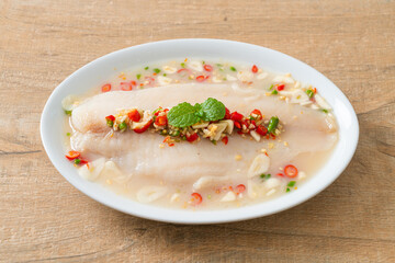 Steamed Fish in Spicy Lemon Sauce