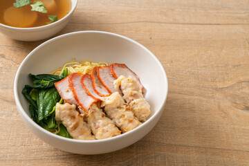 Barbecue Red Pork and Wonton Noodles with Soup