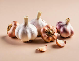 Obraz premium Collection of garlic in different angles isolated on white background.