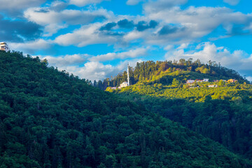 Naklejka premium Ayder plateau, local houses and mountains and cloudsand rivers, Black Sea Region, Turkey