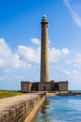 Phare de Gatteville, sur la Pointe de Barfleur, depuis la côte au sud du phare