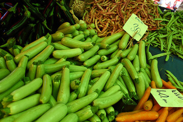 Obst und Gemüse auf einem türkischen Markt