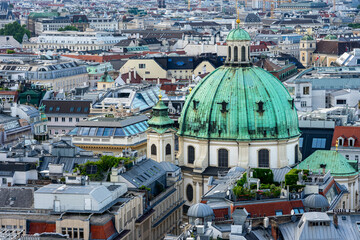 Wien, Österreich, Innere Stadt, Über den Dächern der Hauptstadt: Panoramablick von oben vom...