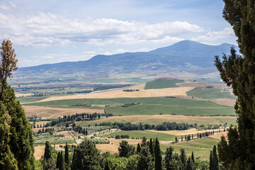 Toskański krajobraz w letni pogodny dzień © arekzet62
