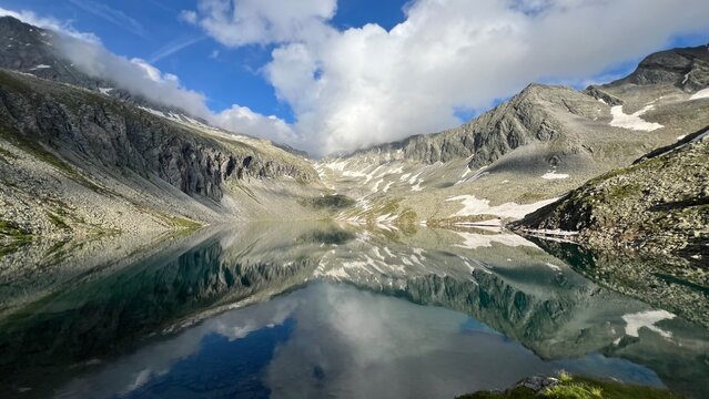 S&auml;uleck Hohe Tauern Austria hiking Alps Mallnitz Arthur von Schmid Haus