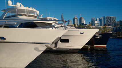 Fototapeta premium seattle boat yacht summer rich life sea