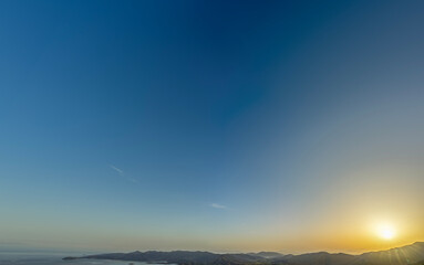 Obraz premium VWA_Backgrounds_Vol1_Clear_Skies_2024-06-1957