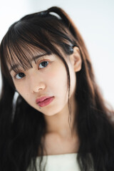 若い女性