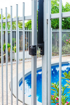 Unsafe pool gate