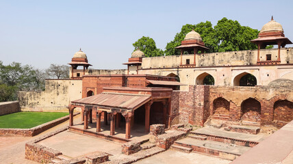 Fototapeta premium View of Stonecutters Mosque at the backside of Fatehpur Sikri Fort, Uttar Pradesh, India.