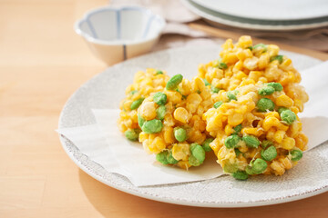 とうもろこしと枝豆のかき揚げ