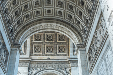 Obraz premium Paris, France - Arc de Triomphe under blue sky