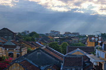 Obraz premium townscape of Hoi An old town with the Crepuscular Ray, sunbeam