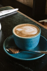 Fotografía de cafe con dibujo