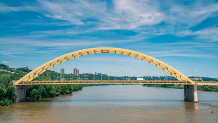 Fototapeta premium Daniel Carter Beard Bridge