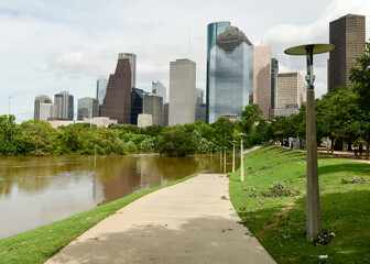 Obraz premium Buffalo Bayou Park, Houston, flooded after Hurricane Beryl.