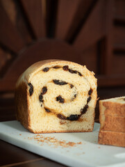 raisin bread