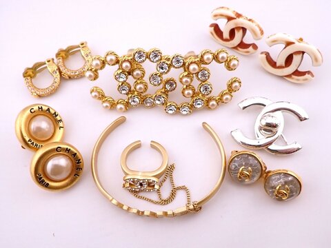 高級ブランド"シャネル"のヴィンテージアクセサリー