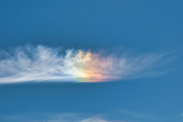Wolke mit Eiskristallen beleuchtet